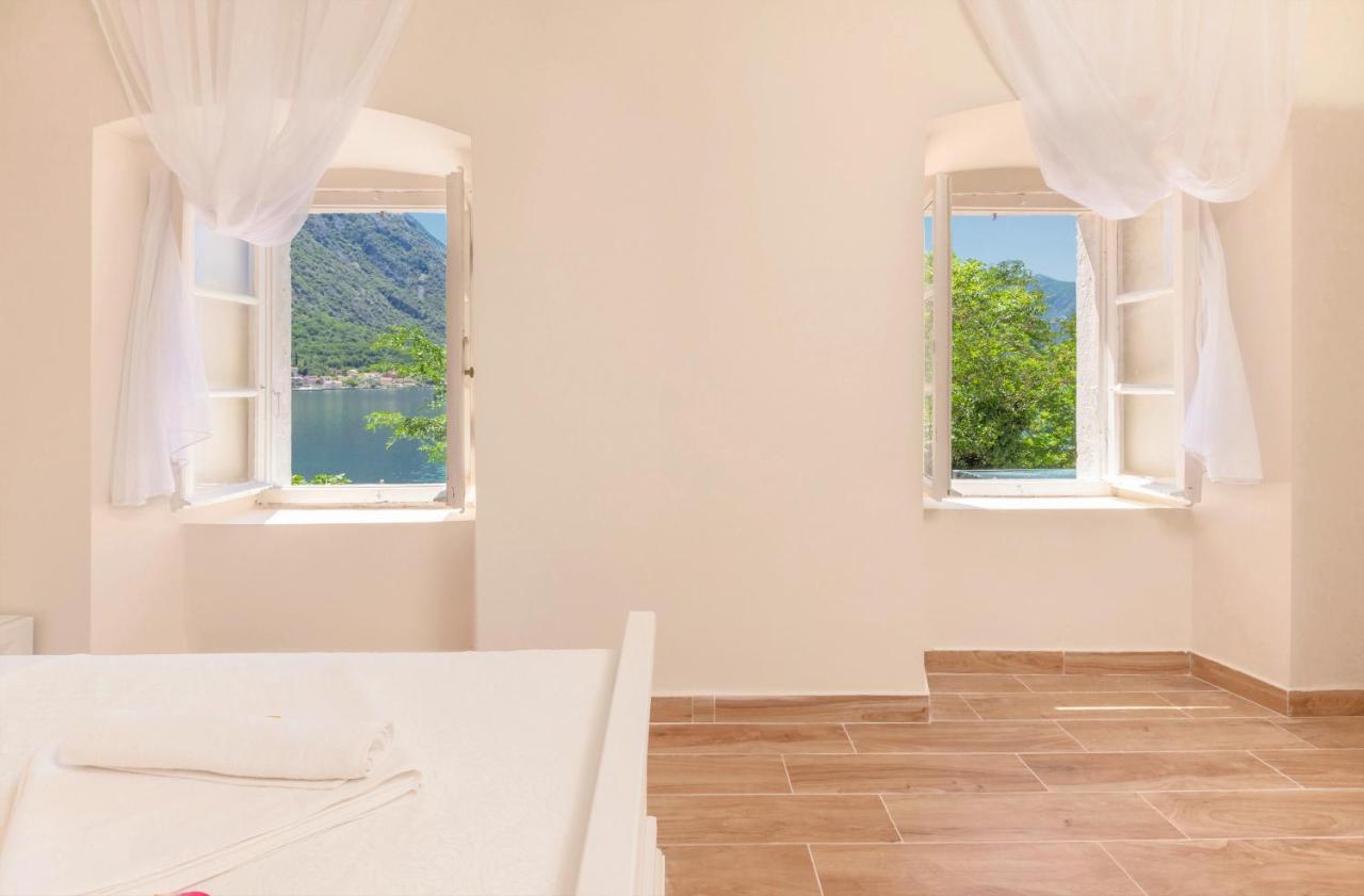 Old Stone Villa Lalosevic Kotor Eksteriør billede